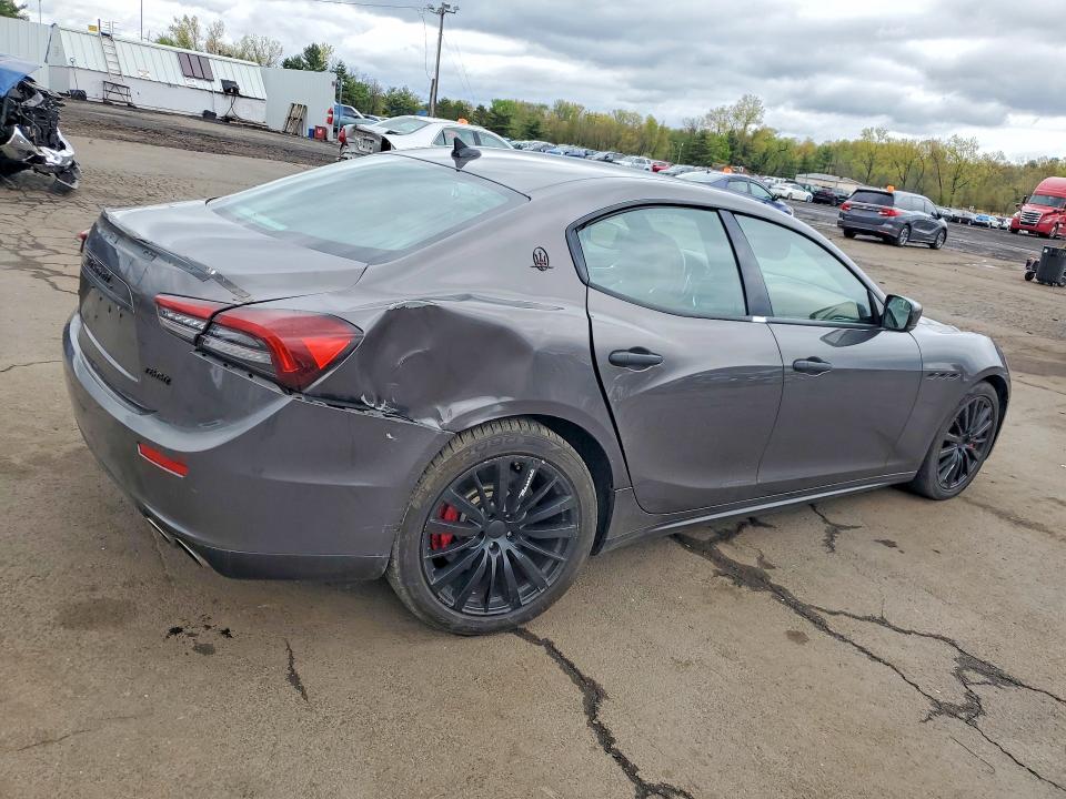 51976896 :رقم المزاد ، ZAM57RTA7F1144492 vin ، 2015 Maserati Ghibli مزاد بيع