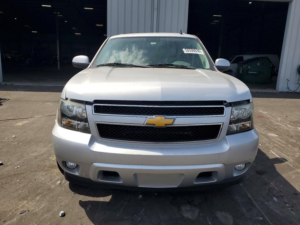 2014 Chevrolet Suburban მანქანა იყიდება აუქციონზე, vin: 1GNSCJE01ER237931, აუქციონის ნომერი: 50590636