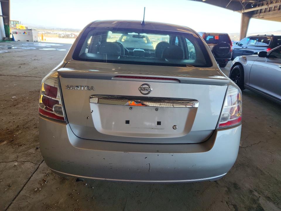 2011 Nissan Sentra მანქანა იყიდება აუქციონზე, vin: 3N1AB6AP4BL692477, აუქციონის ნომერი: 41627976