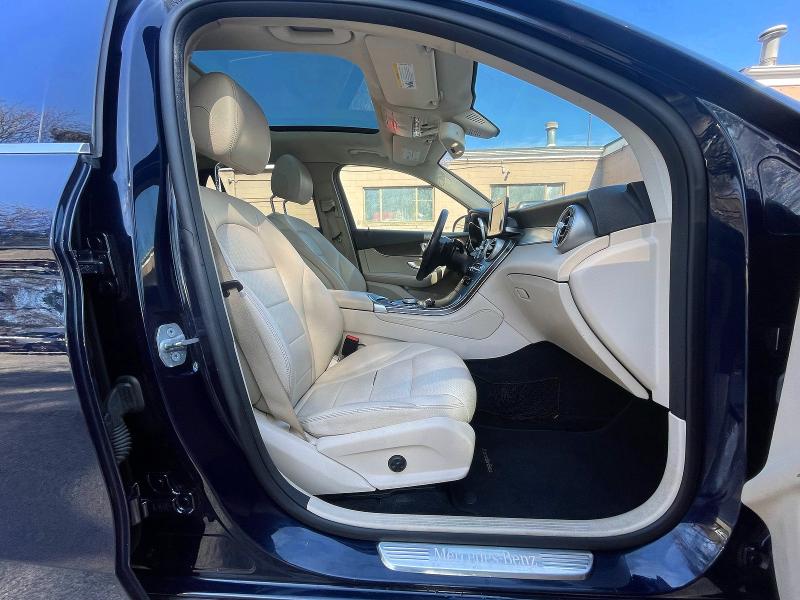 50997126 :رقم المزاد ، WDC0G4KB9KV185683 vin ، 2019 Mercedes-benz Glc مزاد بيع