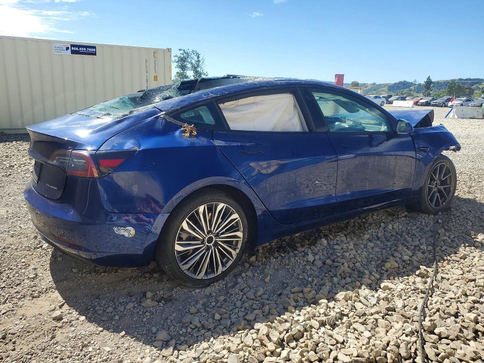 49327756 :رقم المزاد ، 5YJ3E1EB3NF260416 vin ، 2022 Tesla Model 3 مزاد بيع