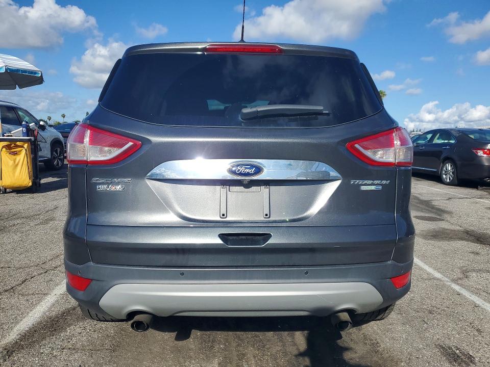 Продаж на аукціоні авто 2015 Ford Escape, vin: 1FMCU9J93FUB33643, номер лоту: 49510116