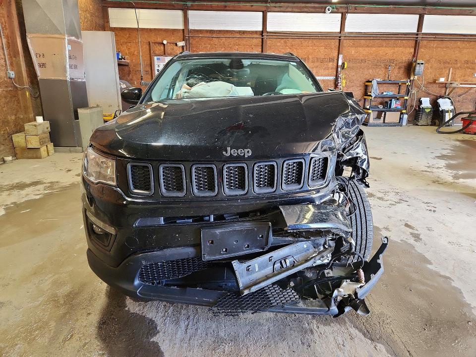 2018 Jeep Compass მანქანა იყიდება აუქციონზე, vin: 3C4NJDBB3JT366175, აუქციონის ნომერი: 50360796