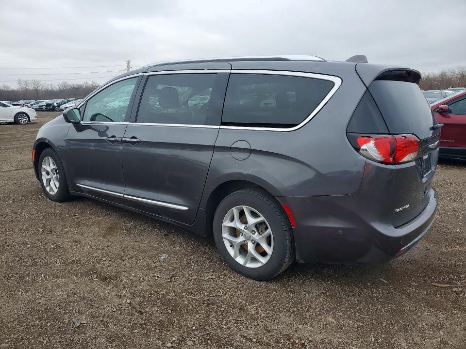 47981436 :رقم المزاد ، 2C4RC1EG6HR506671 vin ، 2017 Chrysler Pacifica مزاد بيع