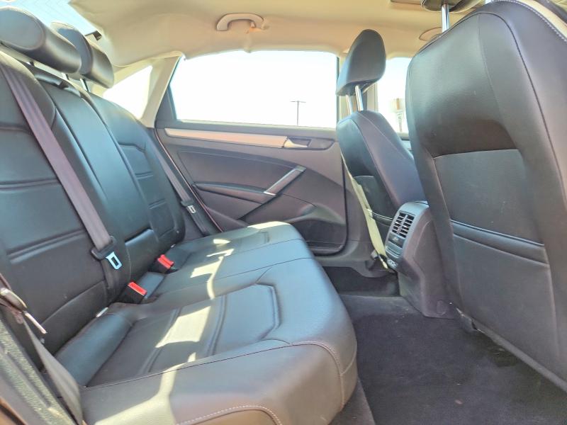 48834896 :رقم المزاد ، 1VWSA7A38MC010364 vin ، 2021 Volkswagen Passat مزاد بيع