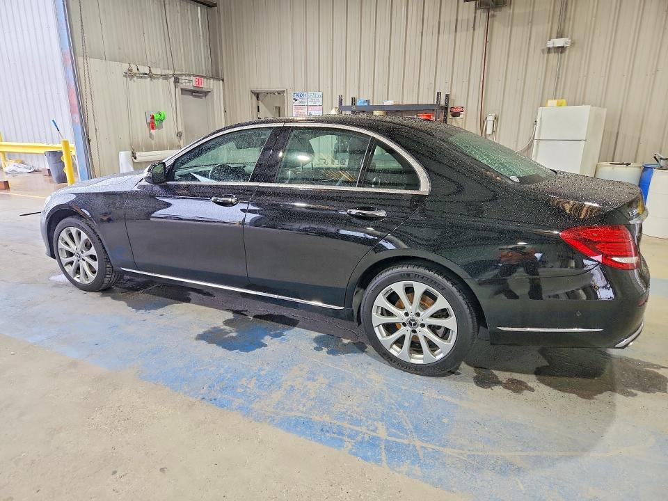 51851496 :رقم المزاد ، WDDZF4JB2JA428425 vin ، 2018 Mercedes-benz E مزاد بيع