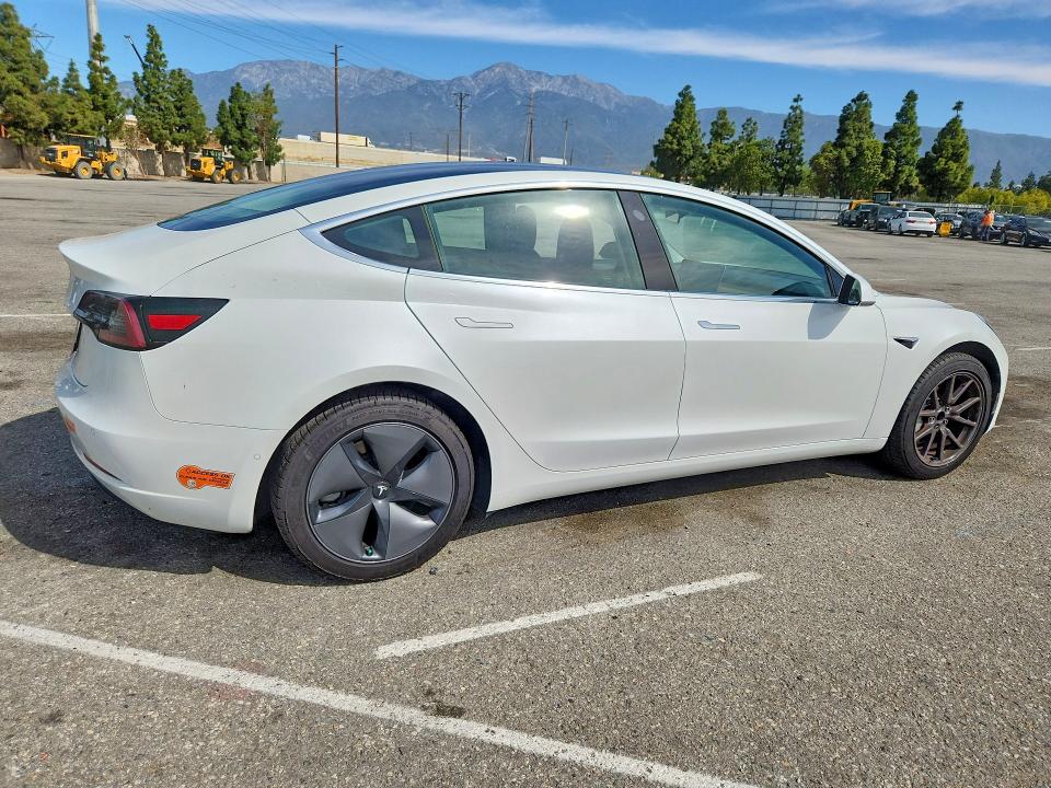 Продажа на аукционе авто 2020 Tesla Model 3, vin: 5YJ3E1EA7LF631405, номер лота: 50961766