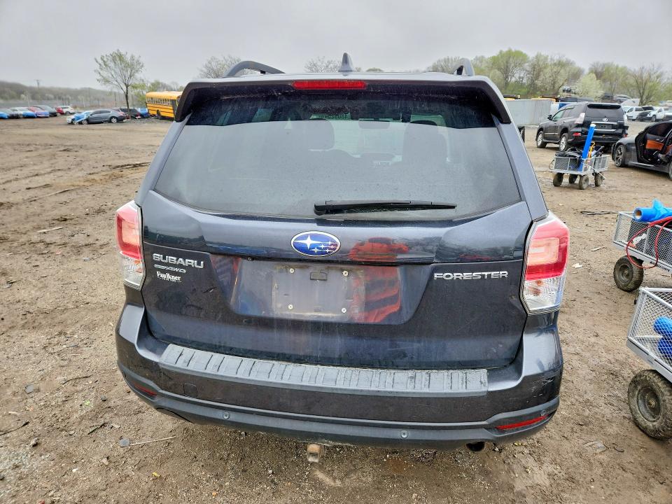 48092346 :رقم المزاد ، JF2SJAWC0JH479182 vin ، 2018 Subaru Forester مزاد بيع