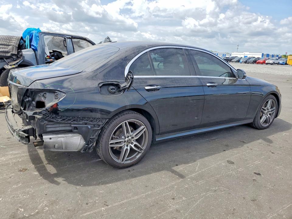 47896216 :رقم المزاد ، WDDZF4JBXKA662927 vin ، 2019 Mercedes-benz E مزاد بيع