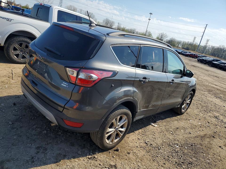 2018 Ford Escape მანქანა იყიდება აუქციონზე, vin: 1FMCU9HD3JUA33738, აუქციონის ნომერი: 51130596