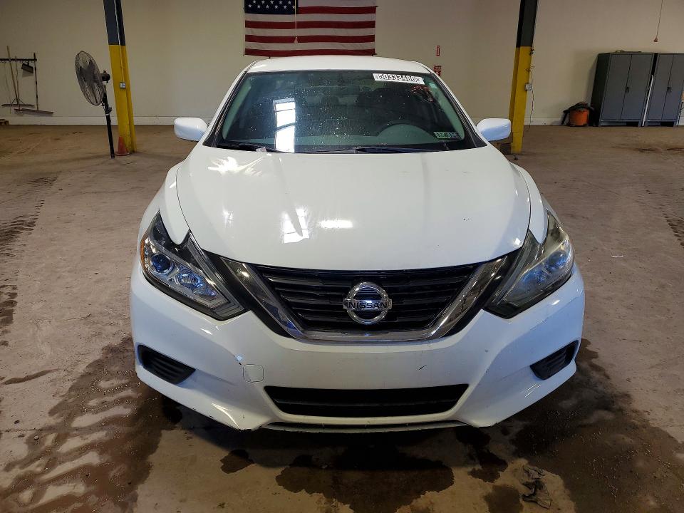 2017 Nissan Altima მანქანა იყიდება აუქციონზე, vin: 1N4AL3AP1HC183000, აუქციონის ნომერი: 50333486