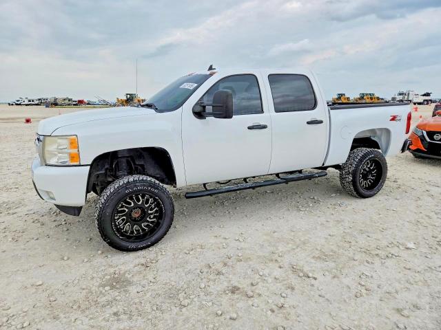 50261656 :رقم المزاد ، 3GCPKSE37BG308353 vin ، 2011 Chevrolet Silverado مزاد بيع