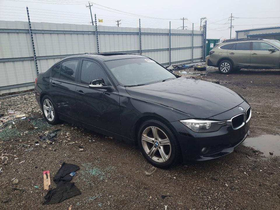 48597046 :رقم المزاد ، WBA3C3G56FNS76747 vin ، 2015 Bmw 320 مزاد بيع
