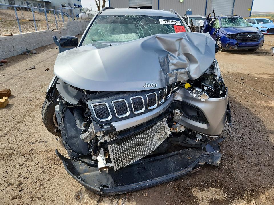 48354086 :رقم المزاد ، 3C4NJDBB7NT165739 vin ، 2022 Jeep Compass مزاد بيع