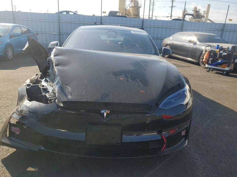 49281846 :رقم المزاد ، 5YJSA1E51PF528660 vin ، 2023 Tesla Model S مزاد بيع