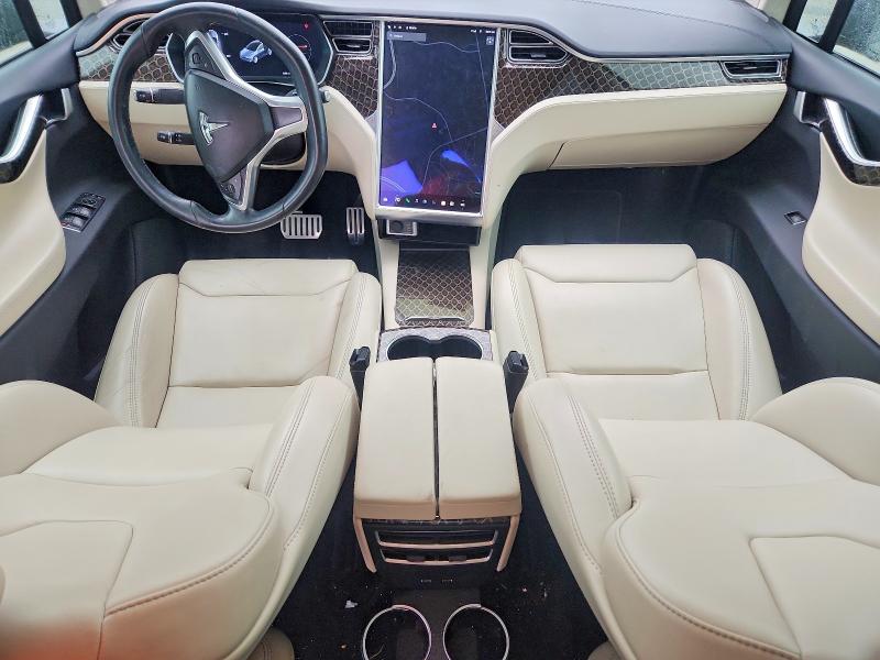 Продаж на аукціоні авто 2018 Tesla Model X, vin: 5YJXCBE48JF091275, номер лоту: 50646176