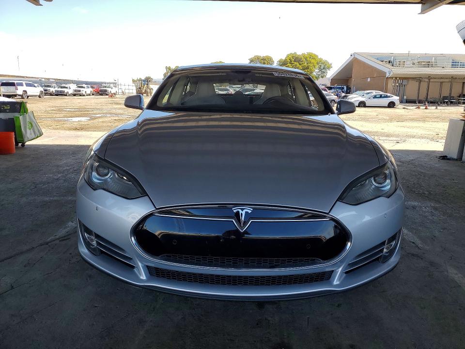 Aukcja sprzedaży 2013 Tesla Model S, vin: 5YJSA1CN9DFP23632, numer aukcji: 50828836