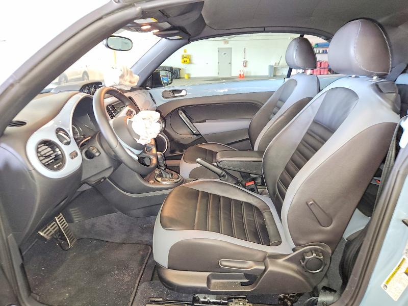 51720076 :رقم المزاد ، 3VW7A7ATXDM801189 vin ، 2013 Volkswagen Beetle مزاد بيع