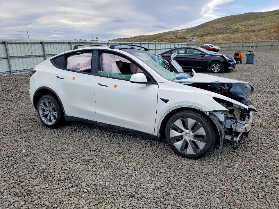 49959426 :رقم المزاد ، 7SAYGDEE6PF711792 vin ، 2023 Tesla Model Y مزاد بيع