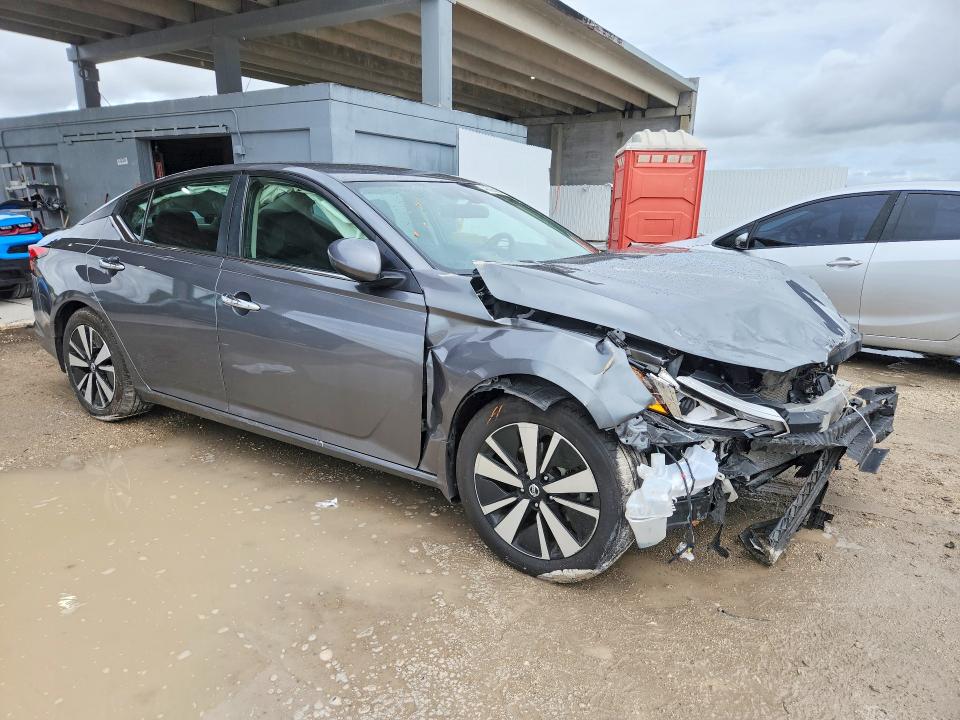 2022 Nissan Altima მანქანა იყიდება აუქციონზე, vin: 1N4BL4DV8NN369668, აუქციონის ნომერი: 48685396