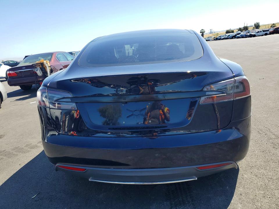 48998426 :رقم المزاد ، 5YJSA1H17EFP40274 vin ، 2014 Tesla Model S مزاد بيع
