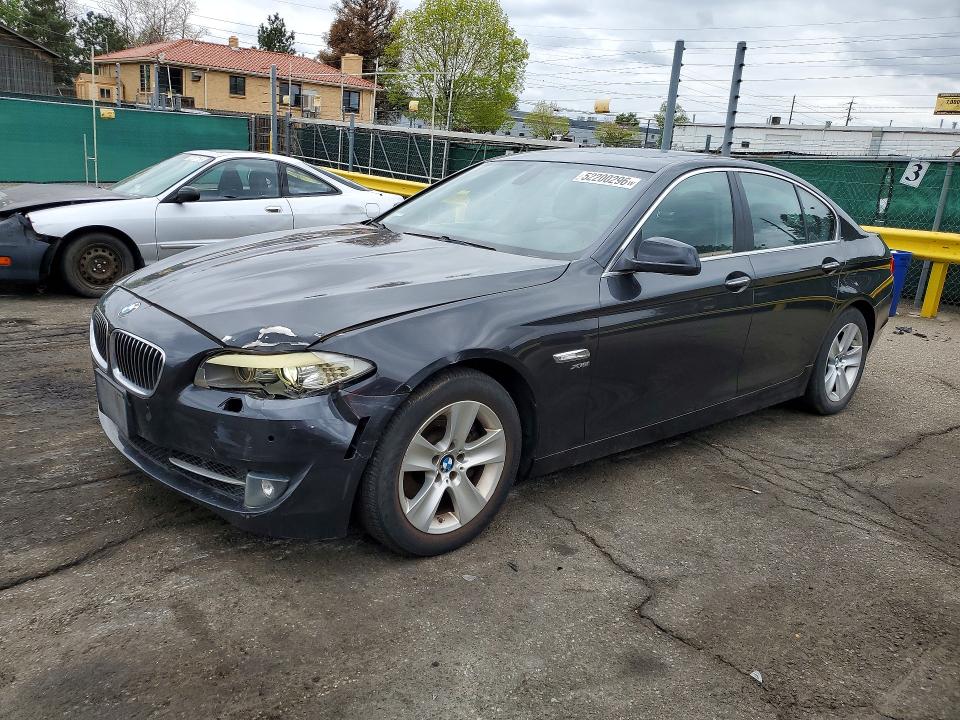 52200296 :رقم المزاد ، WBAXH5C56CDW11334 vin ، 2012 Bmw 528 مزاد بيع