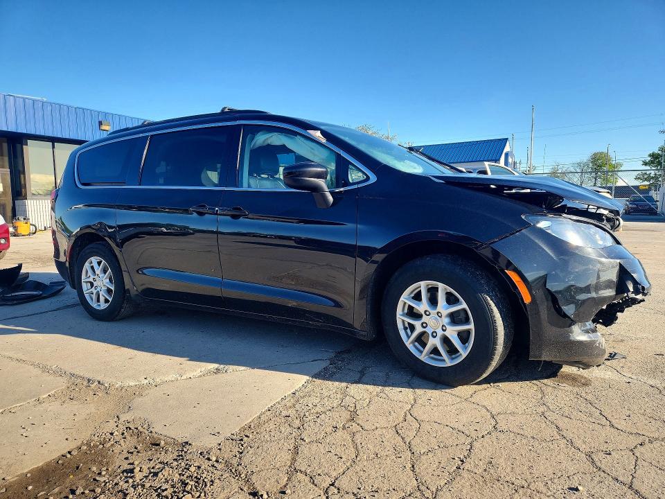 2020 Chrysler Voyager მანქანა იყიდება აუქციონზე, vin: 2C4RC1DG7LR286130, აუქციონის ნომერი: 51776586