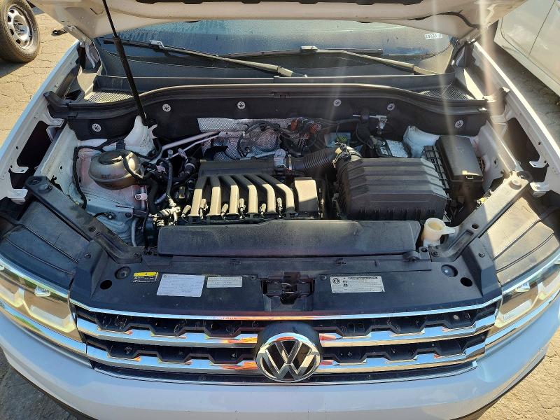 47871036 :رقم المزاد ، 1V2CR2CA9JC520988 vin ، 2018 Volkswagen Atlas مزاد بيع