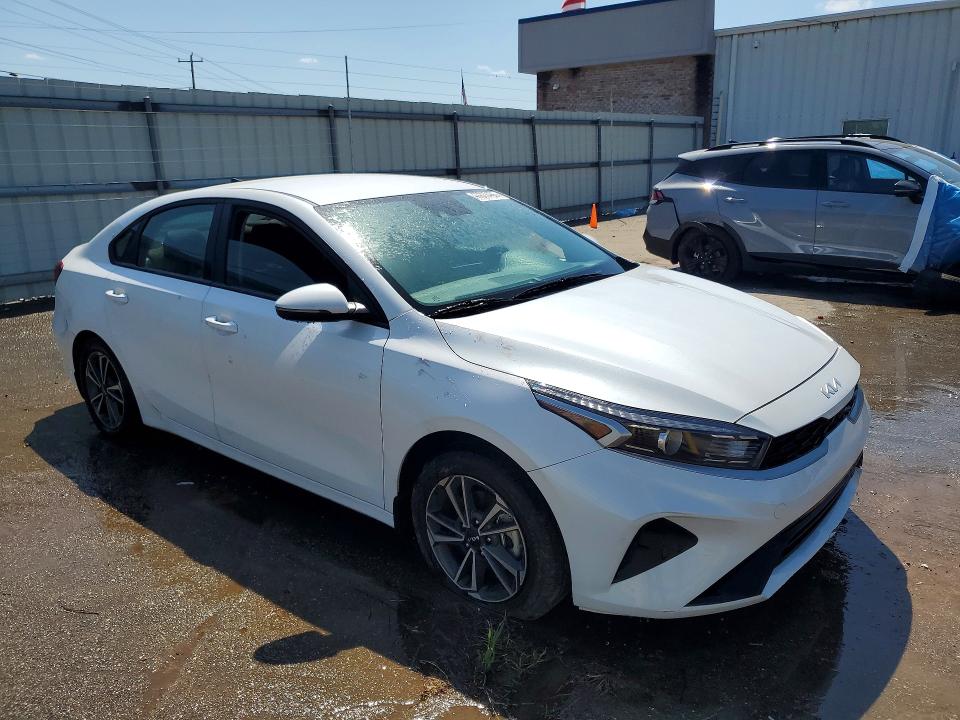 2023 Kia Forte მანქანა იყიდება აუქციონზე, vin: 3KPF24AD1PE642581, აუქციონის ნომერი: 47813486