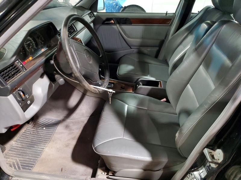51835766 :رقم المزاد ، WDBEA32E9RC065145 vin ، 1994 Mercedes-benz E مزاد بيع