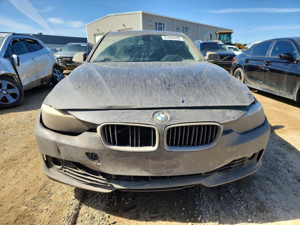 51466446 :رقم المزاد ، WBA3B3C57DF537528 vin ، 2013 Bmw 328 مزاد بيع
