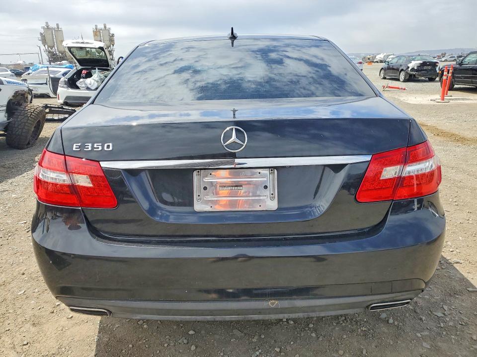 51095066 :رقم المزاد ، WDDHF5GBXAA021820 vin ، 2010 Mercedes-benz E مزاد بيع