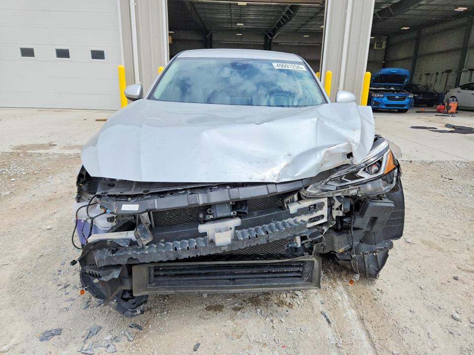 49091256 :رقم المزاد ، 1N4BL4DV7NN403034 vin ، 2022 Nissan Altima مزاد بيع