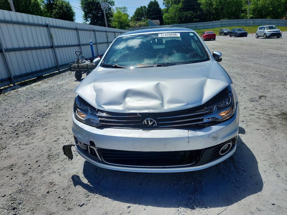 51420046 :رقم المزاد ، WVWBW8AH4FV001139 vin ، 2015 Volkswagen Eos مزاد بيع