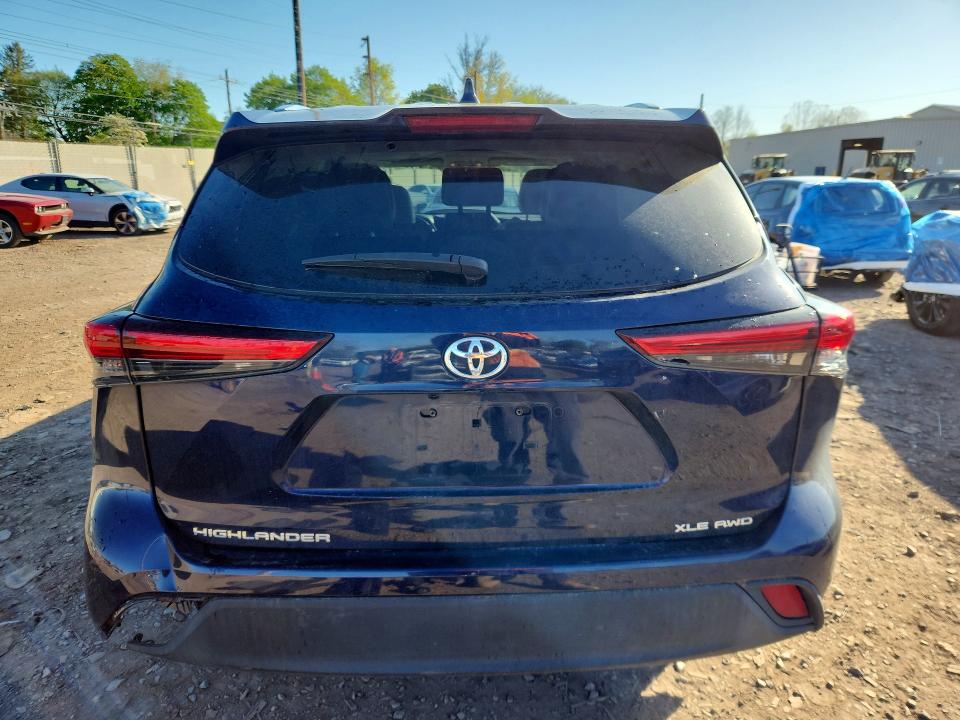50727886 :رقم المزاد ، 5TDGZRBH2MS141585 vin ، 2021 Toyota Highlander مزاد بيع