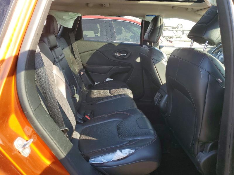 46393476 :رقم المزاد ، 1C4PJMBS8FW564003 vin ، 2015 Jeep Cherokee مزاد بيع