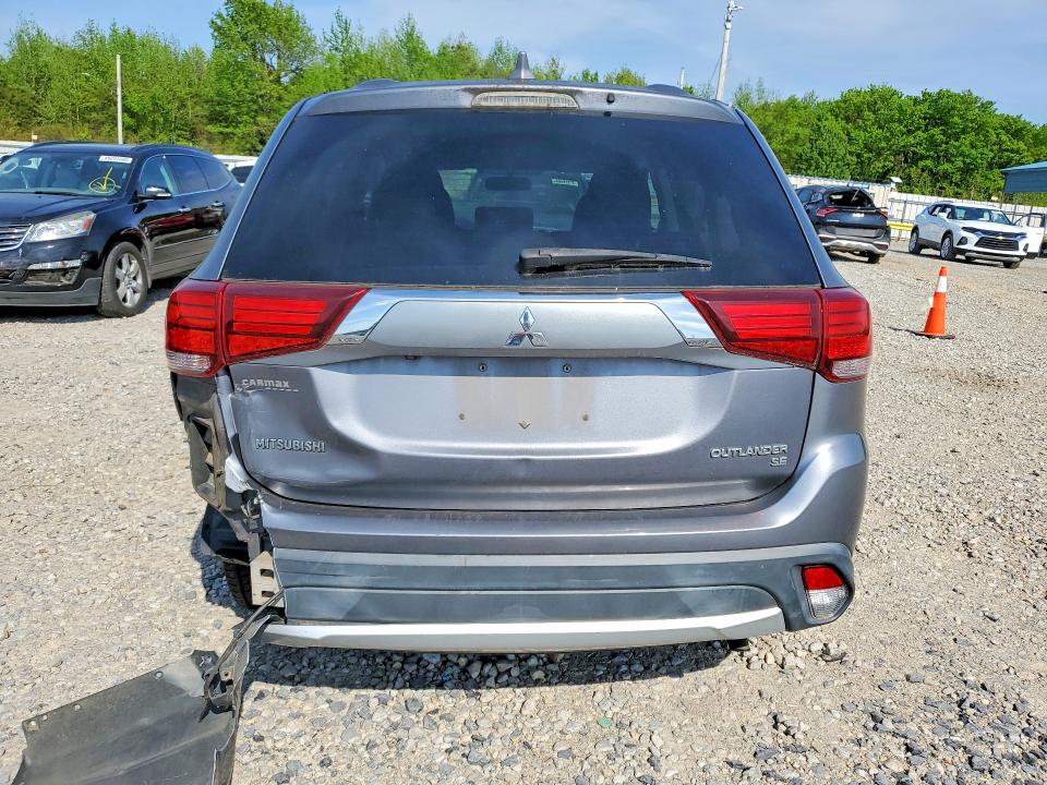 Продаж на аукціоні авто 2018 Mitsubishi Outlander, vin: JA4AD3A39JJ003911, номер лоту: 49001056
