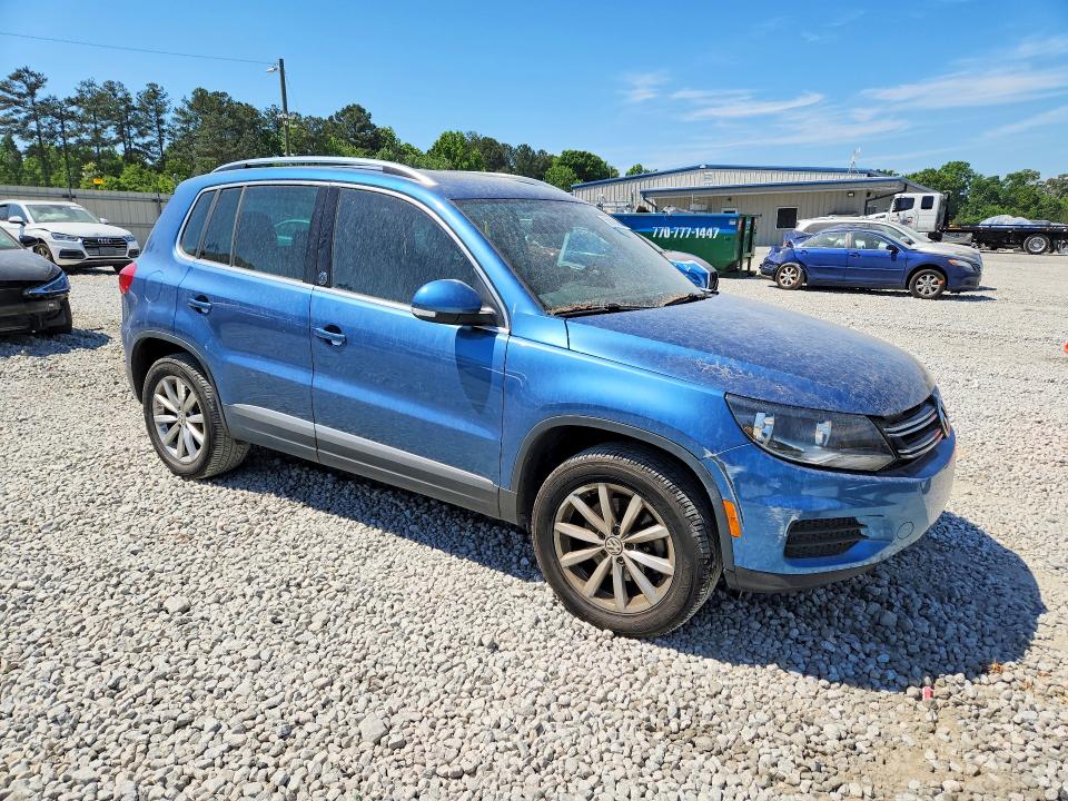 2017 Volkswagen Tiguan მანქანა იყიდება აუქციონზე, vin: WVGRV7AX9HW501244, აუქციონის ნომერი: 50142196