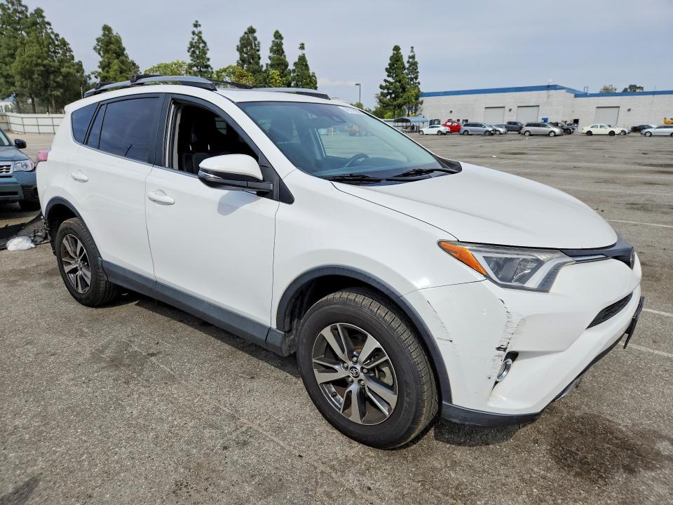 Продаж на аукціоні авто 2018 Toyota Rav4, vin: 2T3WFREV7JW455717, номер лоту: 49119936