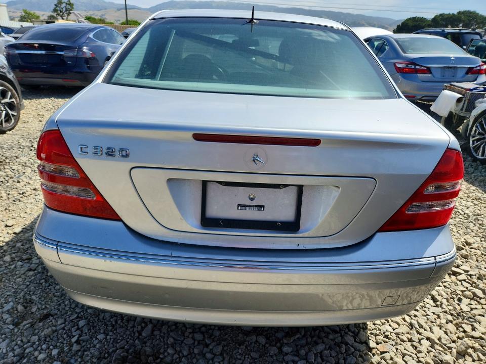 2001 Mercedes-benz C მანქანა იყიდება აუქციონზე, vin: WDBRF64JX1F094414, აუქციონის ნომერი: 50975016