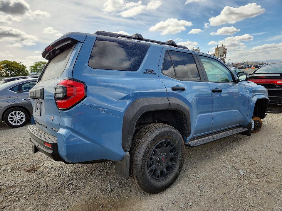 2025 Toyota 4runner მანქანა იყიდება აუქციონზე, vin: JTEVB5BR0S5021084, აუქციონის ნომერი: 50560886