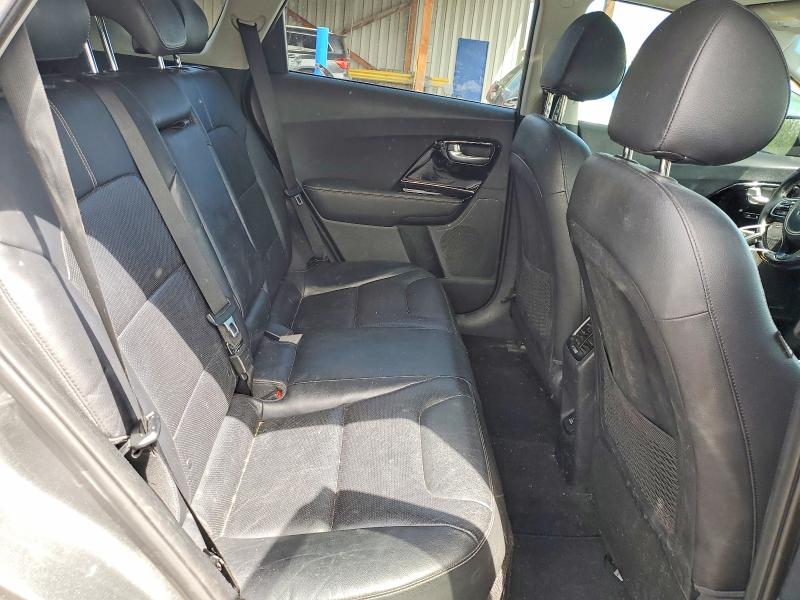 51638796 :رقم المزاد ، KNDCE3LC9H5050707 vin ، 2017 Kia Niro مزاد بيع