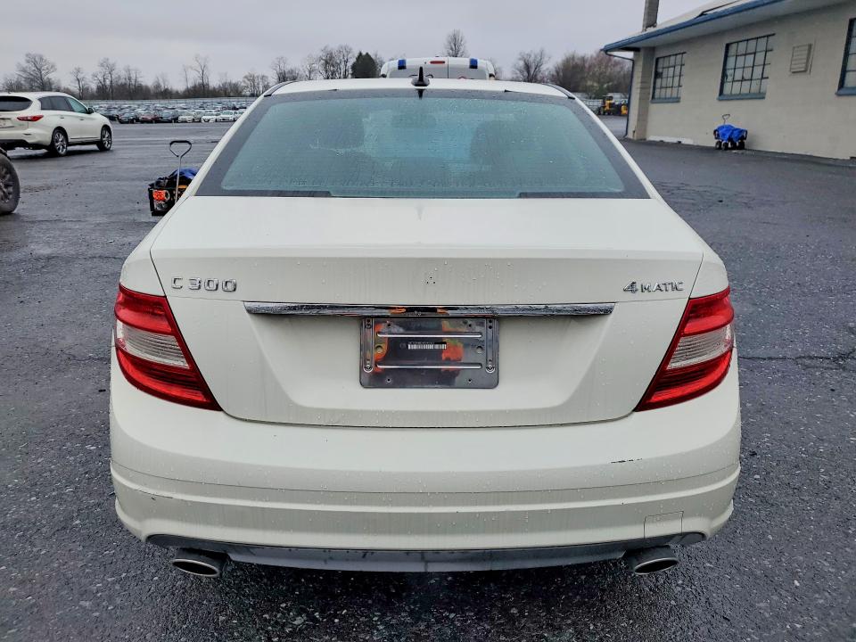 2010 Mercedes-benz C მანქანა იყიდება აუქციონზე, vin: WDDGF8BB2AR099823, აუქციონის ნომერი: 48680916