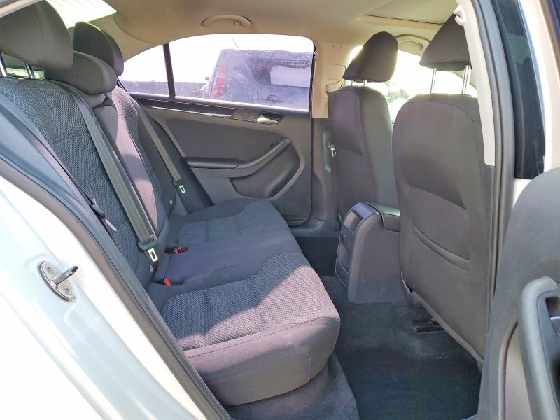 Продаж на аукціоні авто 2015 Volkswagen Jetta 1.8 Tsi 4dr, vin: 3VWD07AJ5FM351068, номер лоту: 49988546