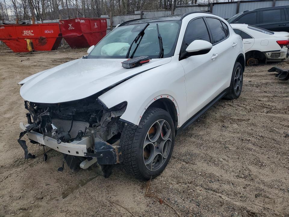 Продаж на аукціоні авто 2018 Alfa Romeo Stelvio, vin: ZASFAKPN8J7C00483, номер лоту: 49170856