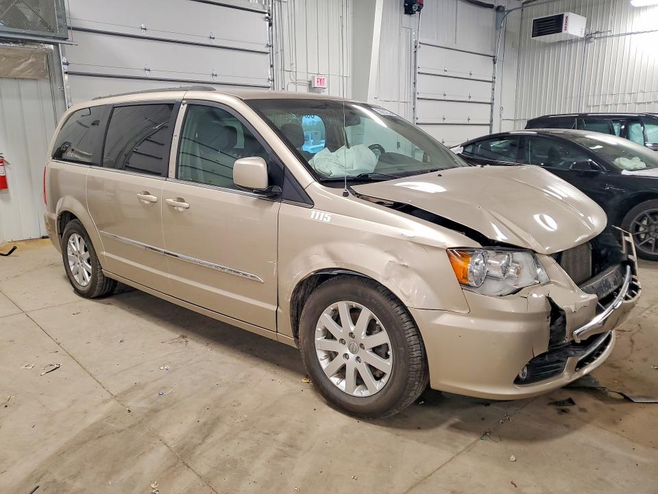 Auction sale of the 2015 Chrysler Town & Country, vin: 2C4RC1BG1FR552569, lot number: 50861266