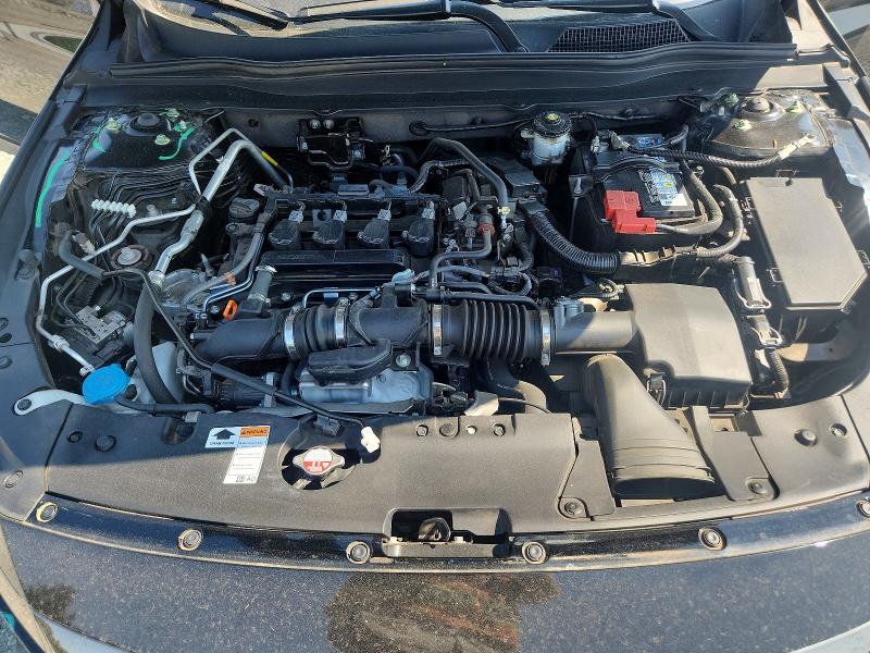 51097916 :رقم المزاد ، 1HGCV1F40NA061608 vin ، 2022 Honda Accord مزاد بيع