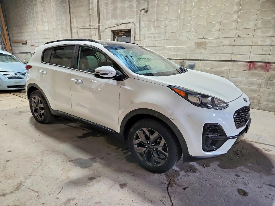2022 Kia Sportage მანქანა იყიდება აუქციონზე, vin: KNDP6CAC2N7997881, აუქციონის ნომერი: 51085916