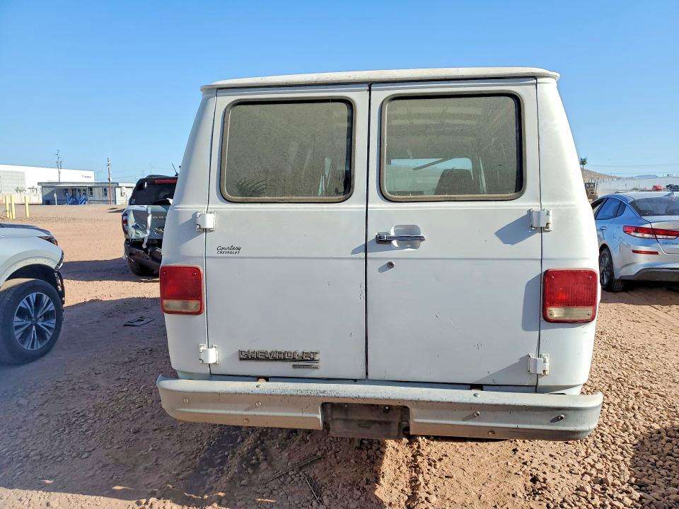 Продажа на аукционе авто 1991 Chev G20, vin: 1GCEG25K3M7113512, номер лота: 48818706