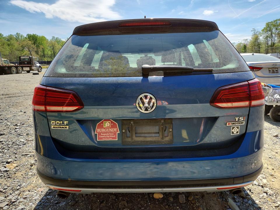 Продажа на аукционе авто 2018 Volkswagen Golf Alltrack, vin: 3VWH17AU6JM768832, номер лота: 50134206